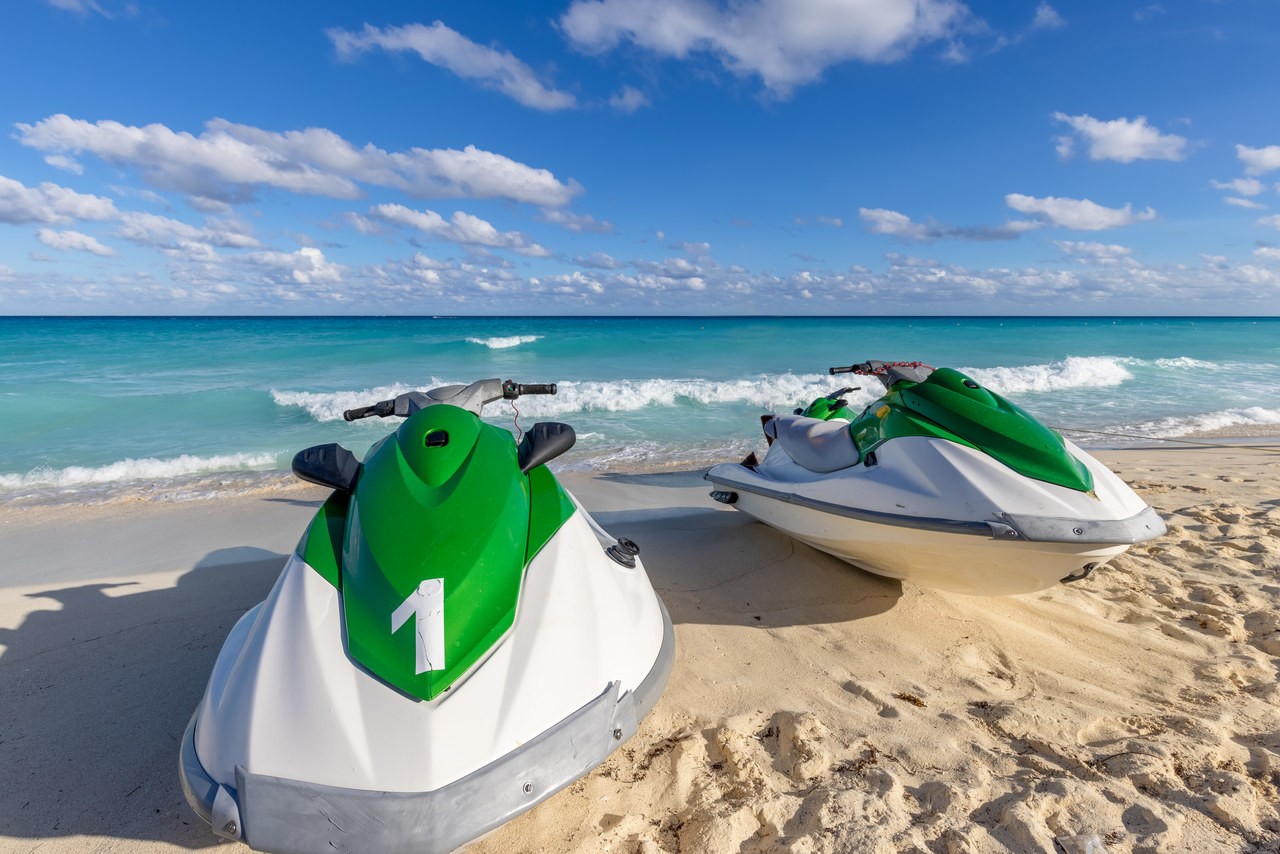 Best Jet Skis, PWC & Small Boats Transport [2023 Guide]